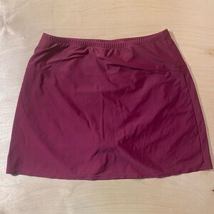 Hilor Women's Burgundy Swim Skirt 20 (DS)